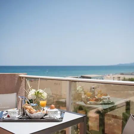 Hotel Grand Les Flamants Roses Thalasso&spa 4*