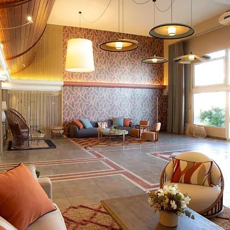 Grand Les Flamants Roses Thalasso&spa 4*