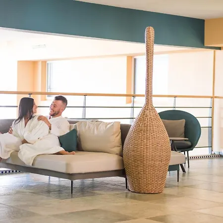 Grand Les Flamants Roses Thalasso&spa Hotel