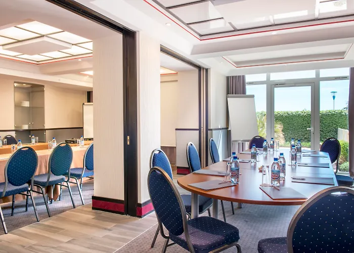 Hotel Grand Les Flamants Roses Thalasso&spa 4*