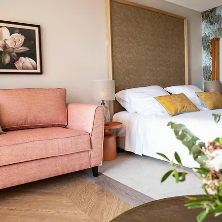Hotel Grand Les Flamants Roses Thalasso & 4*