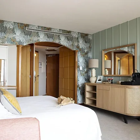 Grand Les Flamants Roses Thalasso & 카네트