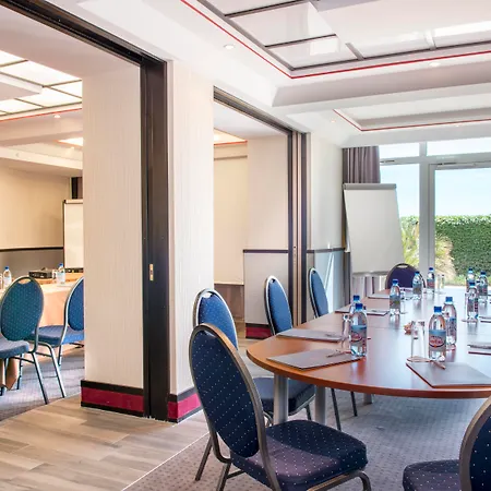 Otel Grand Les Flamants Roses Thalasso & 4*