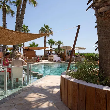 Grand Les Flamants Roses Thalasso & 카네트