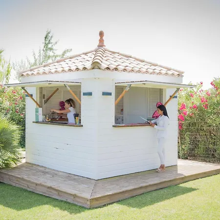 Grand Les Flamants Roses Thalasso &