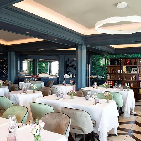 Grand Les Flamants Roses Thalasso & 호텔