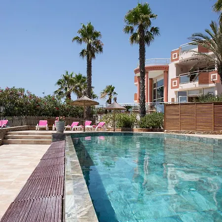 Grand Les Flamants Roses Thalasso & كانيه