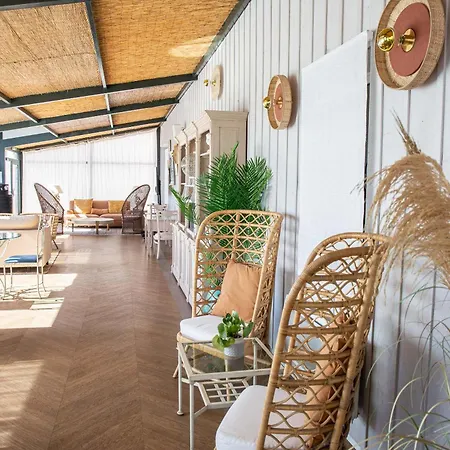 Grand Les Flamants Roses Thalasso & 4*