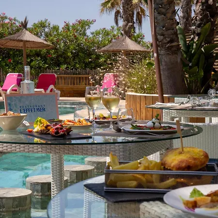 Otel Grand Les Flamants Roses Thalasso & 4*