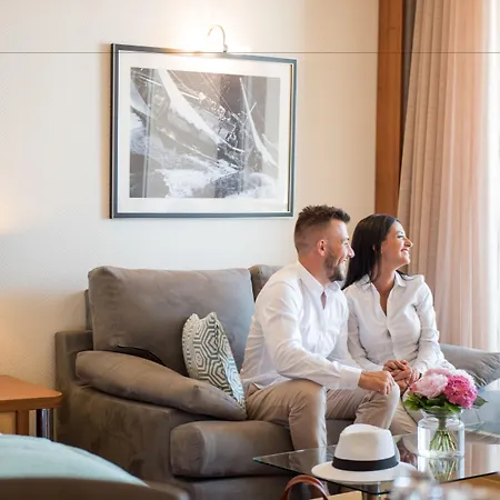 Otel Grand Les Flamants Roses Thalasso & 4*