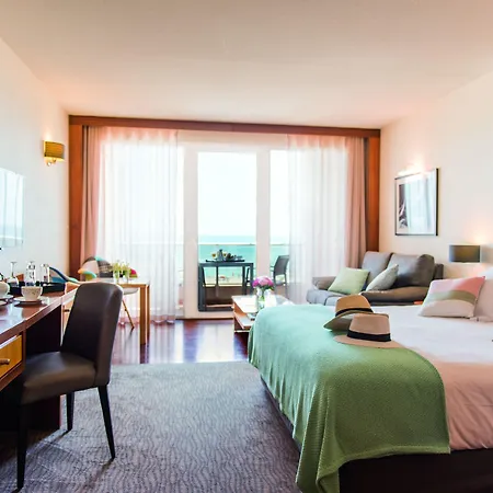 Grand Les Flamants Roses Thalasso &