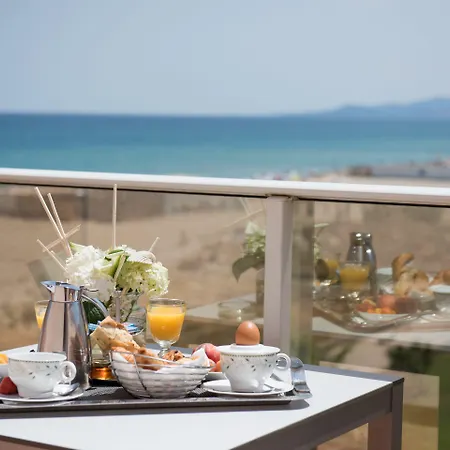 Grand Les Flamants Roses Thalasso & 4*