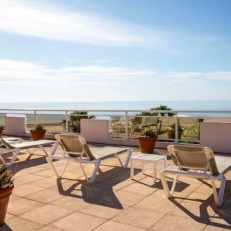 Grand Les Flamants Roses Thalasso & Otel