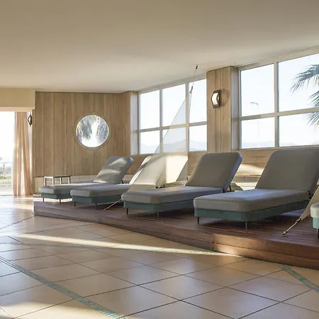 Grand Les Flamants Roses Thalasso & 카네트