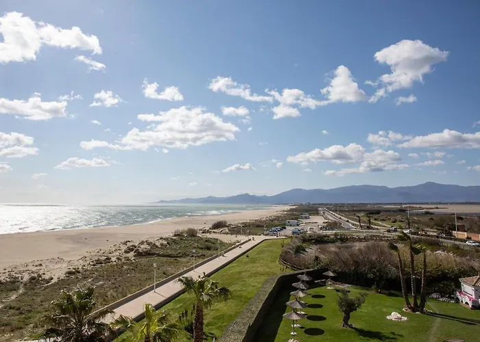 Hotel Grand Les Flamants Roses Thalasso & 4*