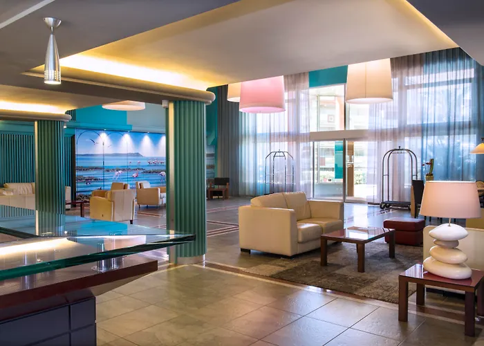 Hotel Grand Les Flamants Roses Thalasso&spa 4*